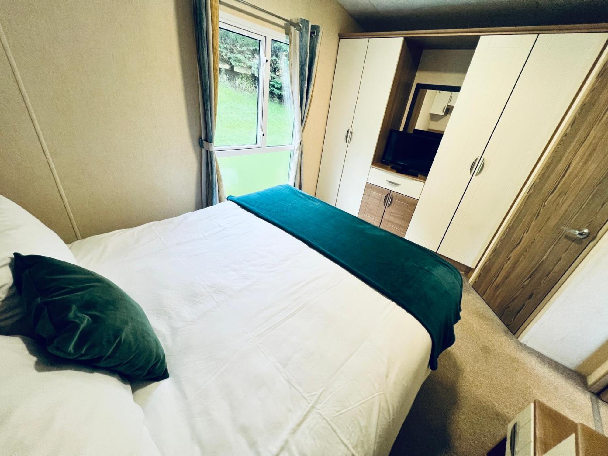 2 Bedroom Caravan Lg13, Shanklin, Isle Of Wight Exterior foto